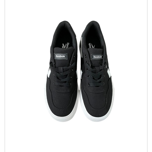 Reebok Other - Black Reebok kids size 6k